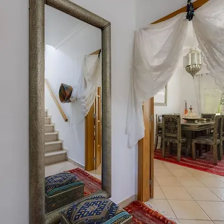 Riad Latifa - Authentic Riad With Jacuzzi In Albufeira