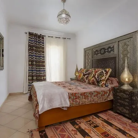 Villa Riad Latifa - Authentic Riad With Jacuzzi In