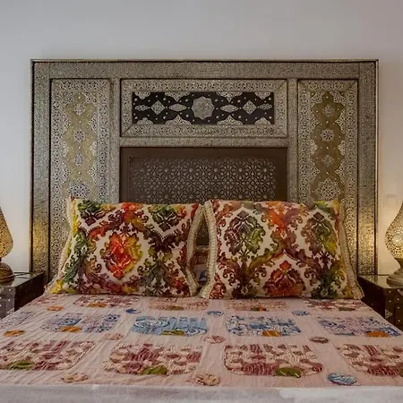 Riad Latifa - Authentic Riad With Jacuzzi In